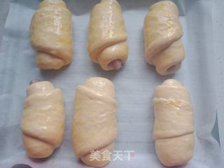 美味的香肠面包的做法步骤:5