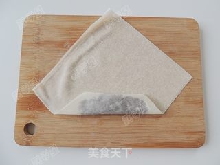 空炸豆沙春卷的做法步骤:4