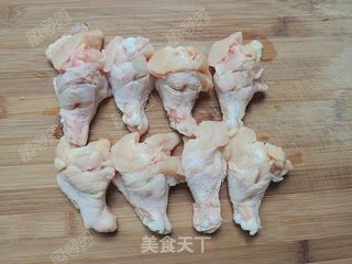 新奥尔良炸鸡翅的做法步骤:2