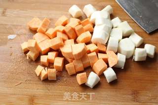 山药红薯甜汤的做法步骤:2