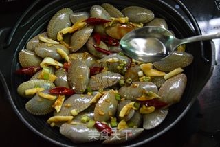 酱汁花蛤的做法步骤:6