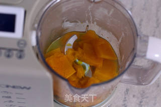 南瓜戚风的做法步骤:2