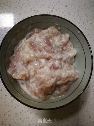锅包肉的做法步骤:4
