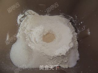 葡萄干小餐包的做法步骤:2