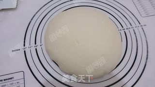 辣酱花卷的做法步骤:2