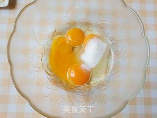 迷你杏仁小蛋糕的做法步骤:2