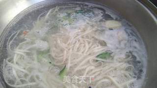 青瓜虾仁面的做法步骤:7