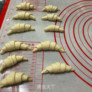 迷你牛角面包的做法步骤：6