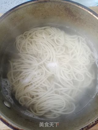 #鱼露凉面的做法图解2