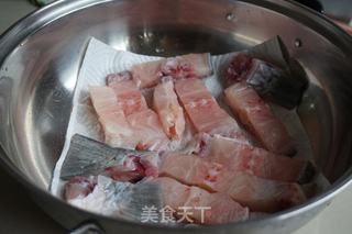 #脆肉鲩鱼骨焖鸡的做法图解4