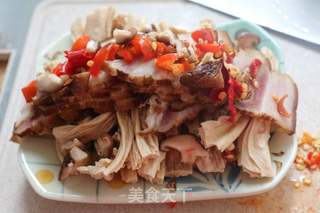 剁椒腐竹蒸腊肉的做法步骤:4