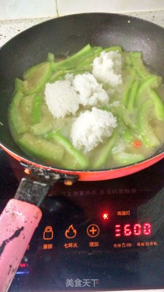 丝瓜焖饭的做法步骤:6