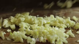 潮音潮人:牛筋丸汤粉的做法步骤:2