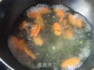 #胡萝卜西兰花炒肉片的做法图解6