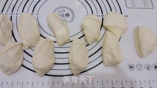 芝麻红糖三角包的做法步骤:9