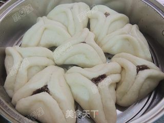 芝麻红糖三角包的做法步骤:16