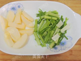 芹菜苹果汁的做法步骤:2