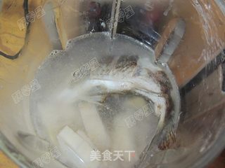 莲藕鲫鱼汤的做法步骤:8