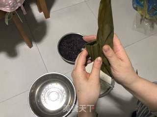 红豆粽子的做法步骤:7