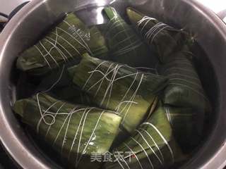 红豆粽子的做法步骤:10