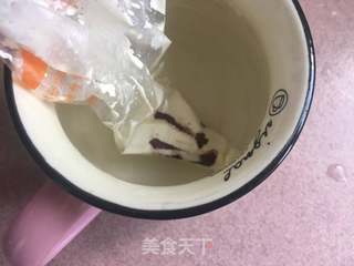 财神爷水果奶油蛋糕的做法步骤:7