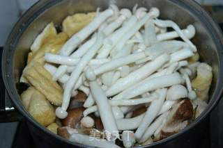 菌菇彩蔬丸子汤的做法步骤：6