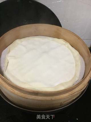 薄如蝉翼的春饼的做法步骤：5
