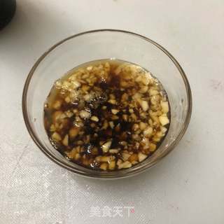 蒜蓉粉丝蒸虾的做法步骤:8