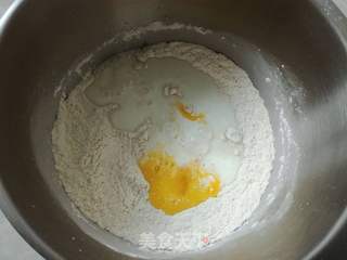 牛奶吐司的做法步骤:2