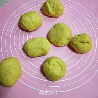 红豆沙南瓜包的做法步骤:9