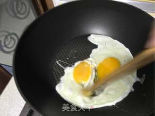 三油儿炒饭的做法步骤:4
