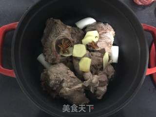 剔骨肉的做法步骤:2