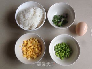 海鲜炒饭的做法步骤:2