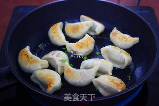 生煎饺子的做法步骤:7