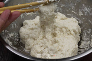不用擀皮的牛肉馅饼的做法步骤:2