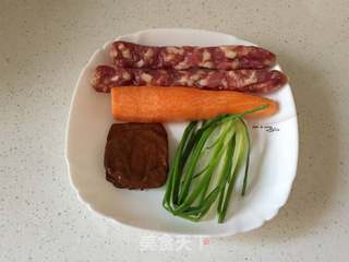 香肠焖饭的做法步骤:3