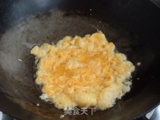 杏鲍菇鸡蛋茴香馅蒸包的做法步骤：4