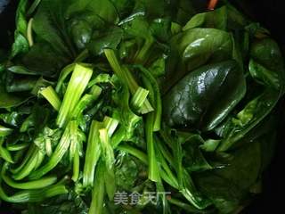 菠菜鸡蛋饺子的做法步骤：3