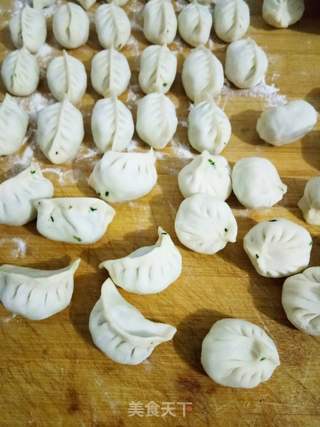菠菜鸡蛋饺子的做法步骤：11