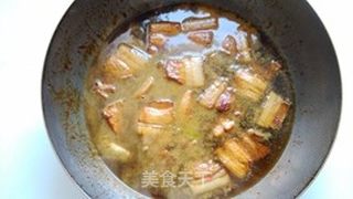 可乐冰糖红烧肉的做法步骤:9