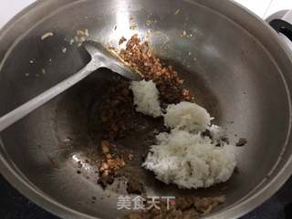 酱油炒饭的做法步骤：3