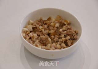 步步高升万字扣肉的做法步骤:8