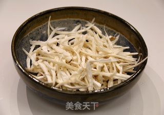椒盐杏鲍菇的做法步骤:2