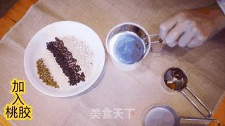 桃胶五谷羹的做法步骤:2