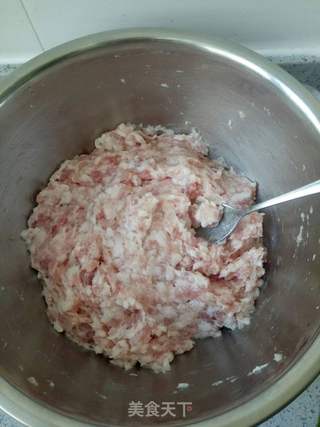 韭菜鲜肉饺子的做法步骤:3