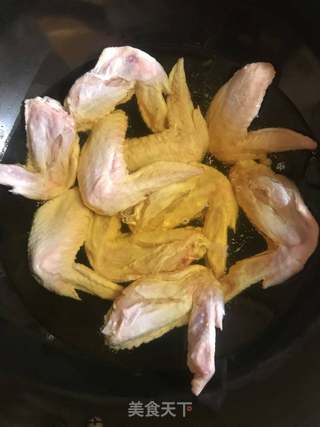 名古屋风炸鸡翅的做法步骤:5
