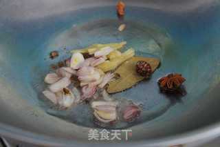 小鸡炖蘑菇的做法步骤:4