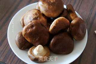 小鸡炖蘑菇的做法步骤:2