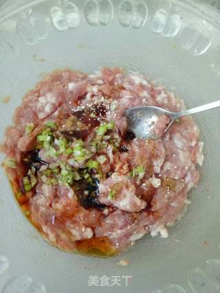 蛋皮肉卷的做法步骤:3