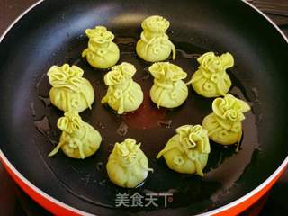 福袋锅烙的做法步骤:11